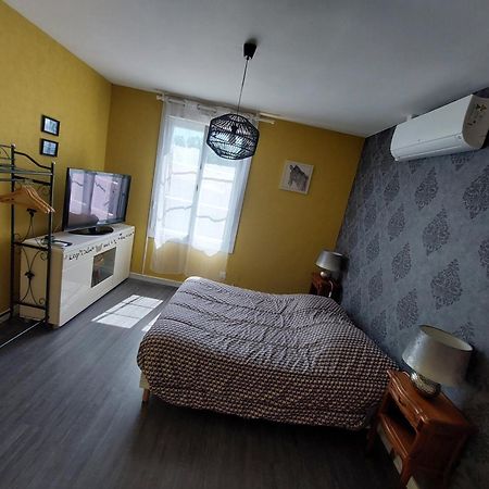 Chez Marie Hotel Drosnay Екстериор снимка